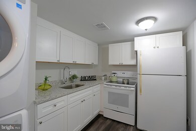 6511 Flanders Dr, Hyattsville, MD 20783 - photo 3