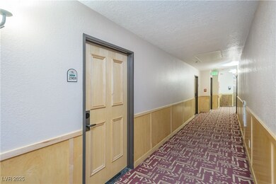 223 W Hunter Ridge Dr unit 2303, Brian Head, UT 84719 - photo 3