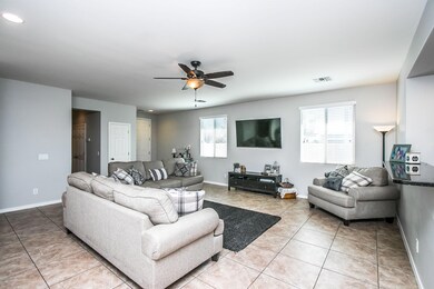 Sebring Ave-4