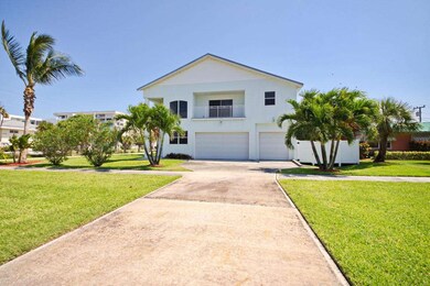 Three Car Garage