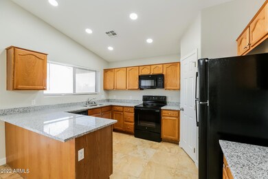 005-photo-kitchen-11177781