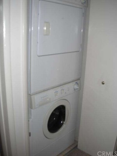 Indoor Laundry 