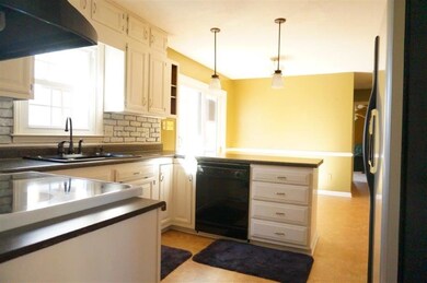 139 Coke Place, Jacksonville, NC 28546 - photo 3