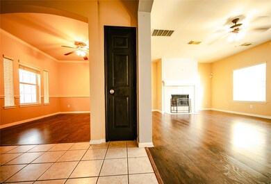 2911 Quail Hawk Dr, Houston, TX 77014 - photo 4