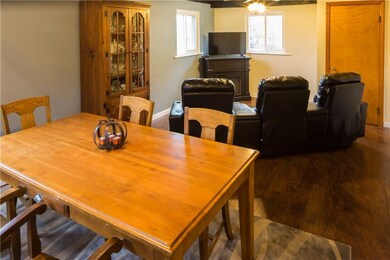 GATHERING  OR GAME ROOM