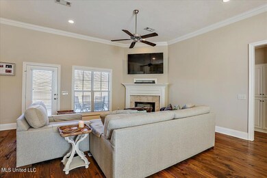07-320 Emerald Way