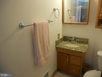 10640 Tippett Rd, Clinton, MD 20735 - photo 7