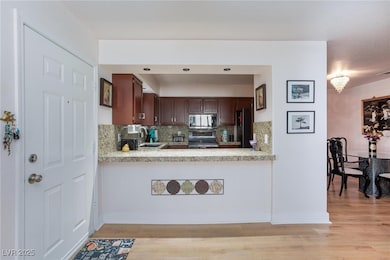 2725 S Nellis Blvd unit 2052, Las Vegas, NV 89121 - photo 5