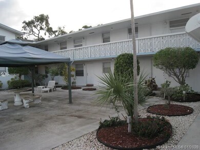 400 SE 3rd Ave unit 104, Hallandale Beach, FL 33009 - photo 2