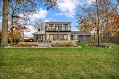 5365 E Lake Rd, Sheffield Lake, OH 44054 - photo 2