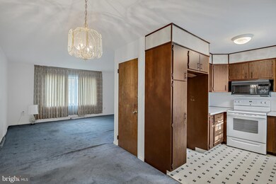 459 N 46th St, Harrisburg, PA 17111 - photo 5