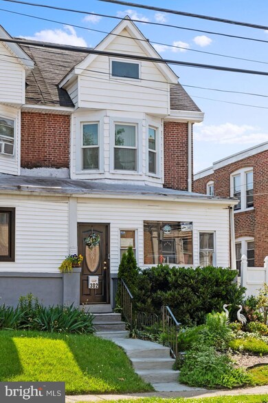 302 Clifton Ave, Darby, PA 19023 - photo 2