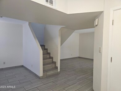 1712 E Pepper Cir unit 4, Mesa, AZ 85203 - photo 4