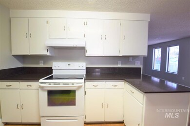 1108 S Ivy St, Nampa, ID 83686 - photo 7