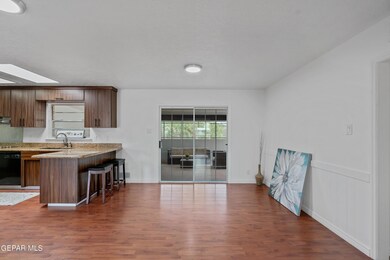 10209 Castletown Dr, El Paso, TX 79925 - photo 6