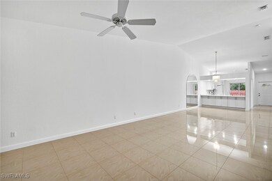 2325 Hidden Lake Dr unit 3802, Naples, FL 34112 - photo 2