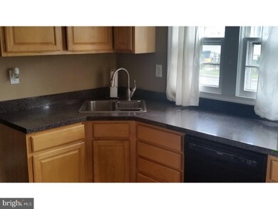 200 Mechanic St, Hightstown, NJ 08520 - photo 4