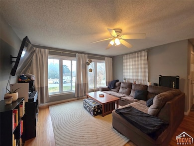 505 Ash St, Cimarron, KS 67835 - photo 3