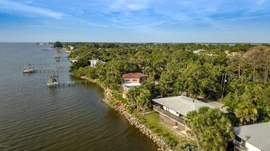 860 S Banana River