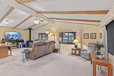 109 Waverly Dr, Grants Pass, OR 97526 - photo 2