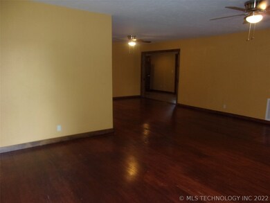 201 S Vine Ave, Cleveland, OK 74020 - photo 4