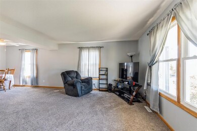 3703 Prince Dr SW, Cedar Rapids, IA 52404 - photo 3