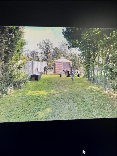 50 Inlet Dr, Lindenhurst, NY 11757 - photo 4