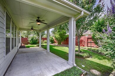 29807 Sunwillow Creek Dr, Spring, TX 77386 - photo 4