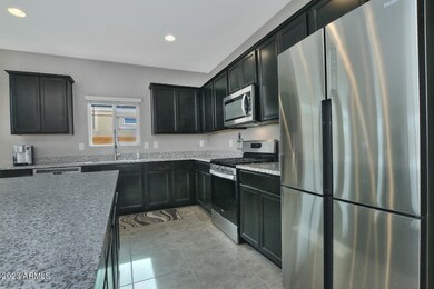 2613 N Camden Florence AZ-large-014-041-