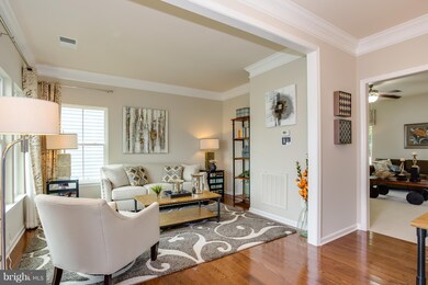 3010 Presidential Golf Dr unit EW06, Upper Marlboro, MD 20774 - photo 4