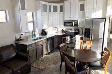 Kitchen Dining Area