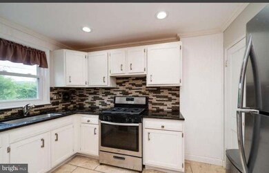 321 Linden Ln, Reading, PA 19611 - photo 3