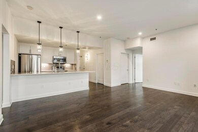 825 N 4th St #305_05
