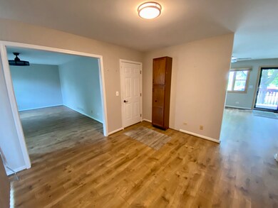 115 Bolz Rd, Carpentersville, IL 60110 - photo 6