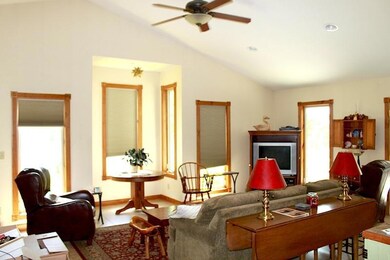 2 Griffin Dr 2570 Family Room