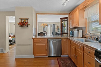 40 Balbo St, Pawtucket, RI 02860 - photo 4