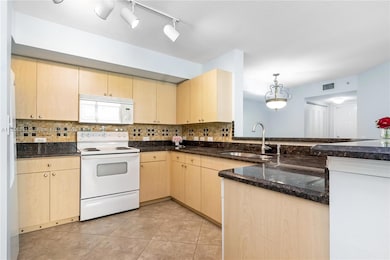 1308 Villa Cir unit 1308, Boynton Beach, FL 33435 - photo 7