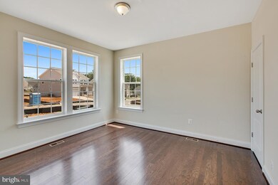 2443 Tree Vista Ct, Bryans Road, MD 20616 - photo 3