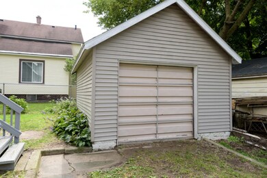 Charles_Place_1536_Kalamazoo_49001-4