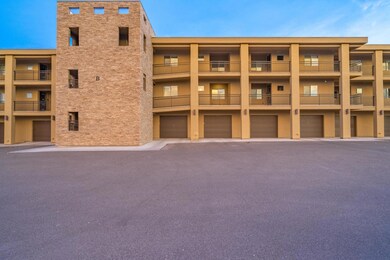 271 N Country Ln B 15-005