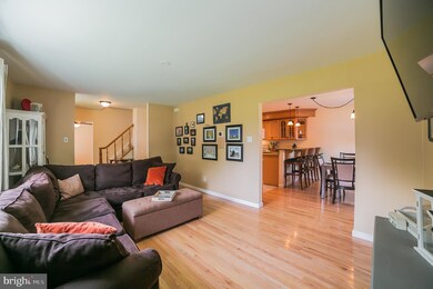 802 Yorktown St, Lansdale, PA 19446 - photo 6