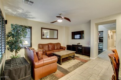08-livingroom