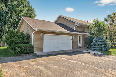 7344 Degrio Way, Inver Grove Heights, MN 55076 - photo 2