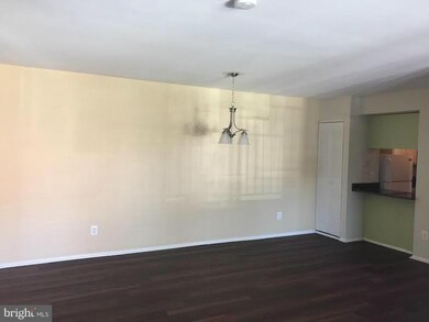 421 E Dartmouth Dr unit 6, Sterling, VA 20164 - photo 5