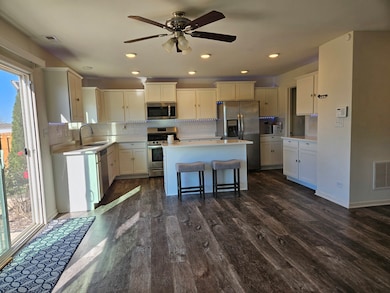 1735 Bayberry Ln, Pingree Grove, IL 60140 - photo 3