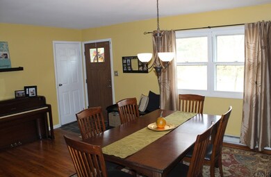 8 Kaatskill Way, Ballston Spa, NY 12020 - photo 6