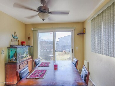 005_Dining Room