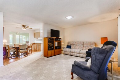 13639 N 10-002-8-Living Roo-MLS_Size