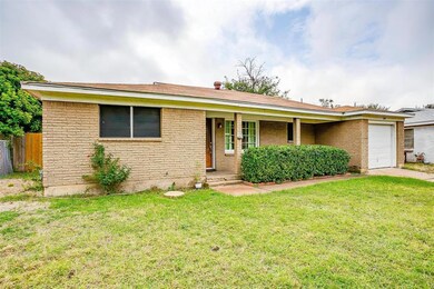 541 Grant Cir, Fort Worth, TX 76108 - photo 2