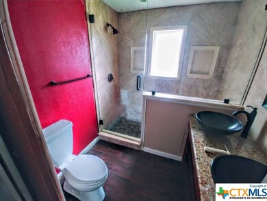 1017 N 4th St, Copperas Cove, TX 76522 - photo 2